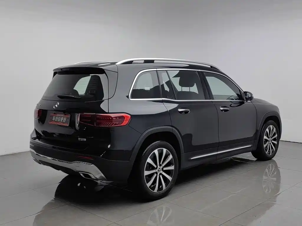Mercedes-Benz GLB — миниатюра 2