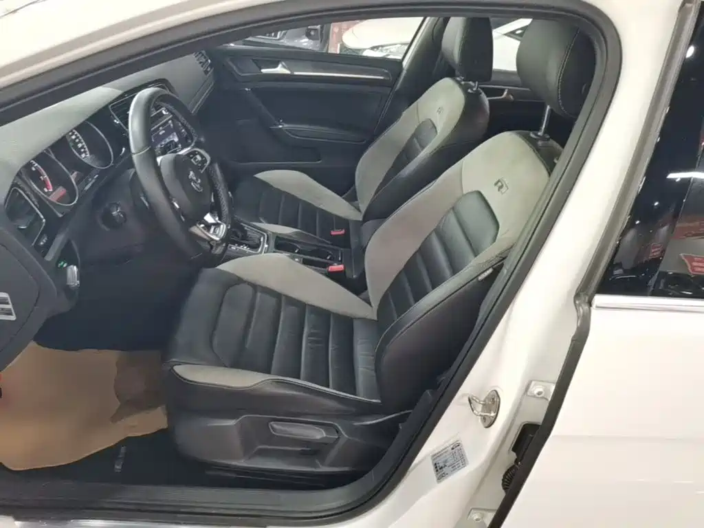 Volkswagen Golf — миниатюра 15