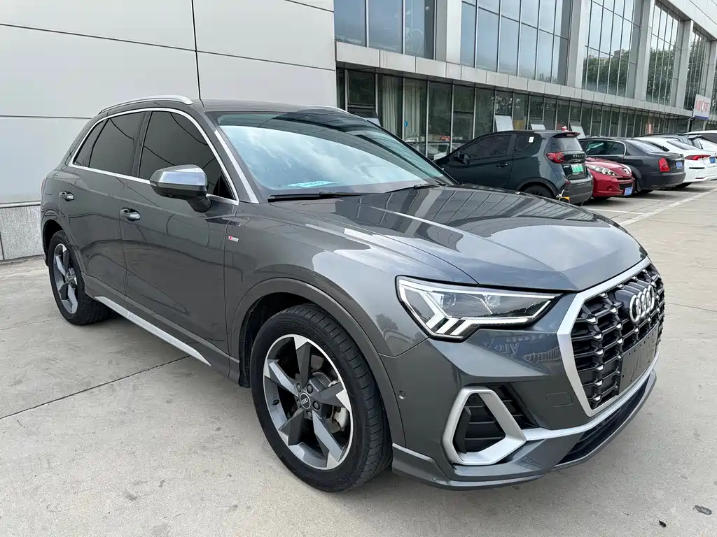 Audi Q3 2022 35 TFSI Fashion