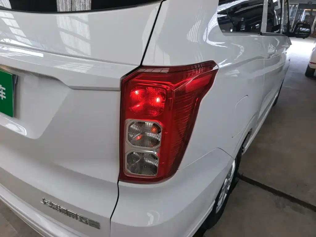 Wuling Hongguang — миниатюра 8