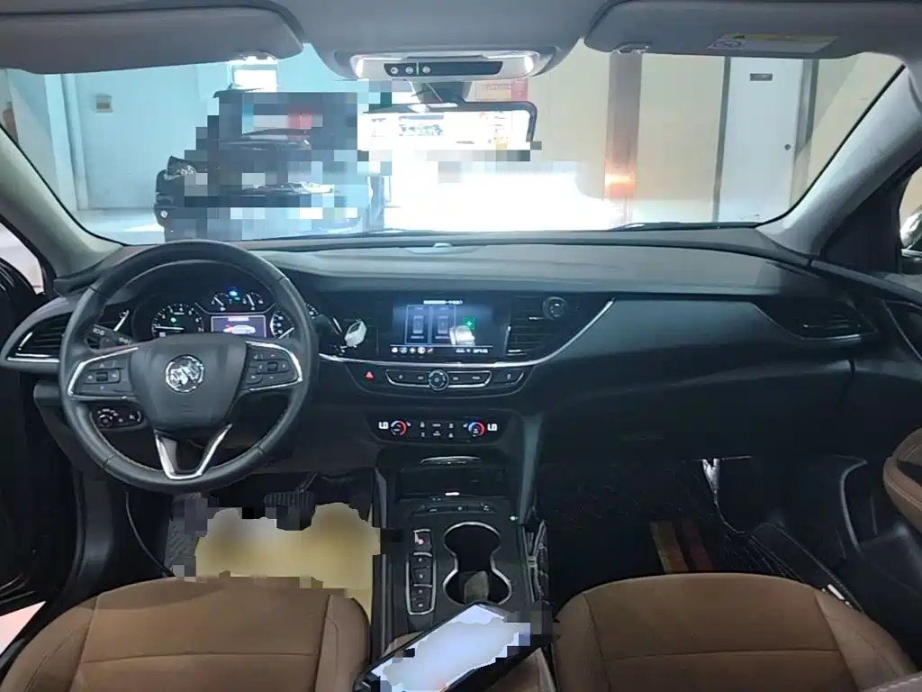 Buick Regal — миниатюра 10
