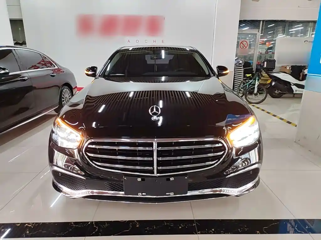Mercedes-Benz E-Class — миниатюра 3