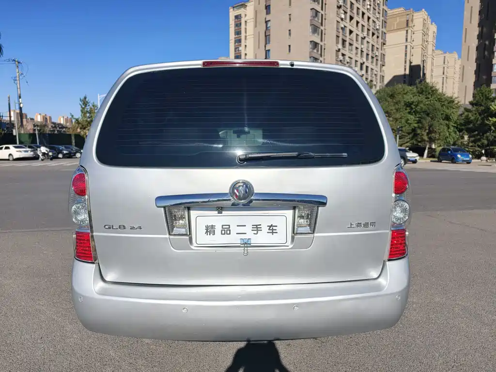 Buick GL8 — миниатюра 8