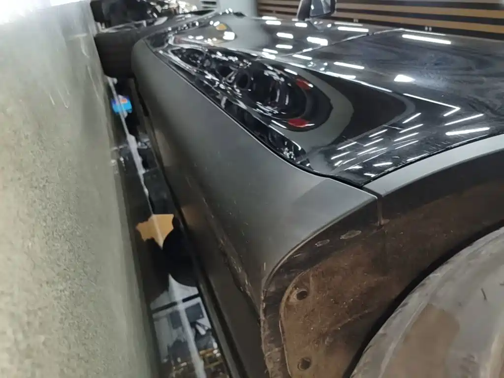 Tesla Model Y — миниатюра 22