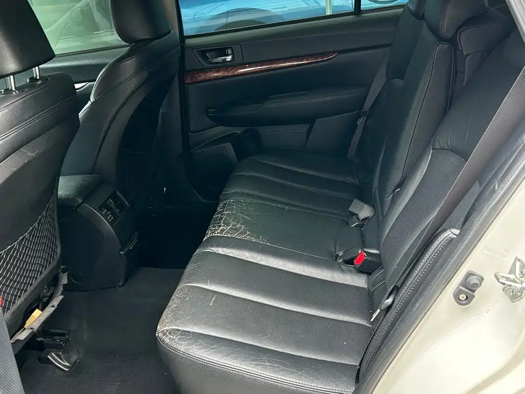 Subaru Outback — миниатюра 8