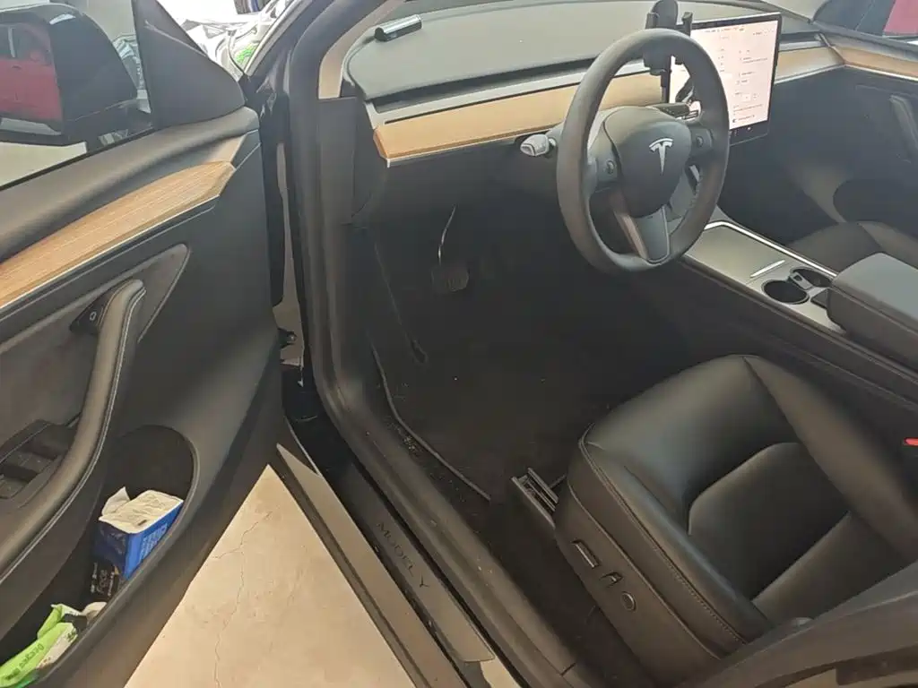 Tesla Model Y — фотографии объявления, Фото 17