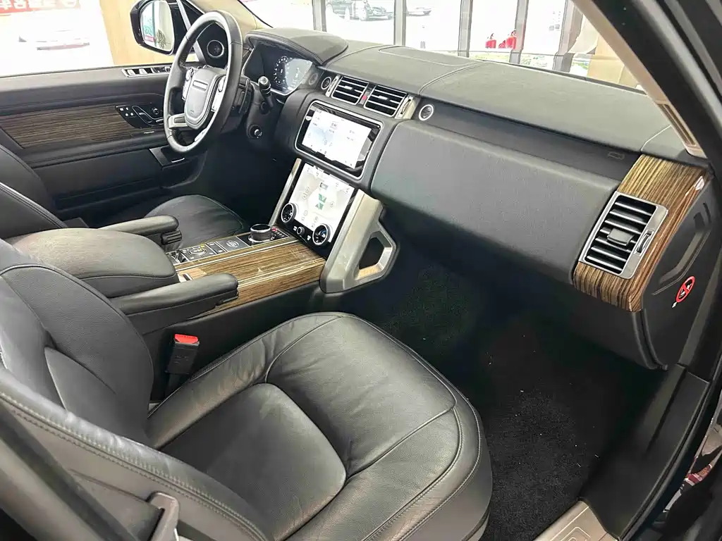 Land Rover Range Rover — миниатюра 22