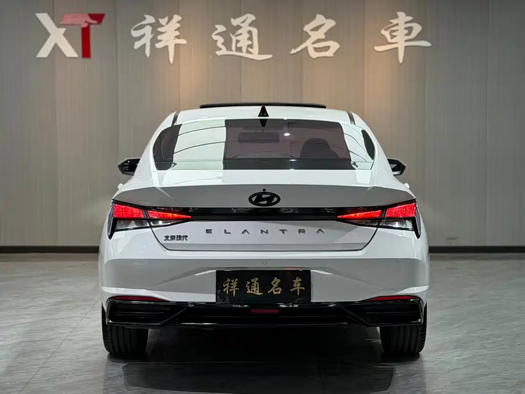 Hyundai Elantra — миниатюра 17