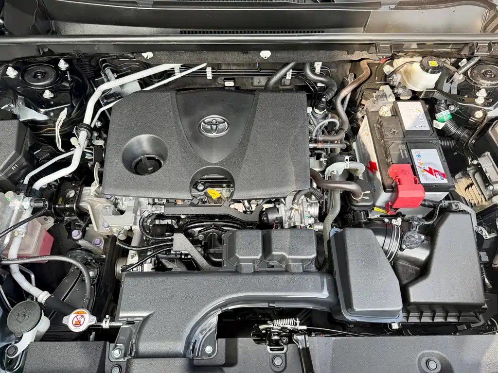 Toyota RAV4 — миниатюра 15