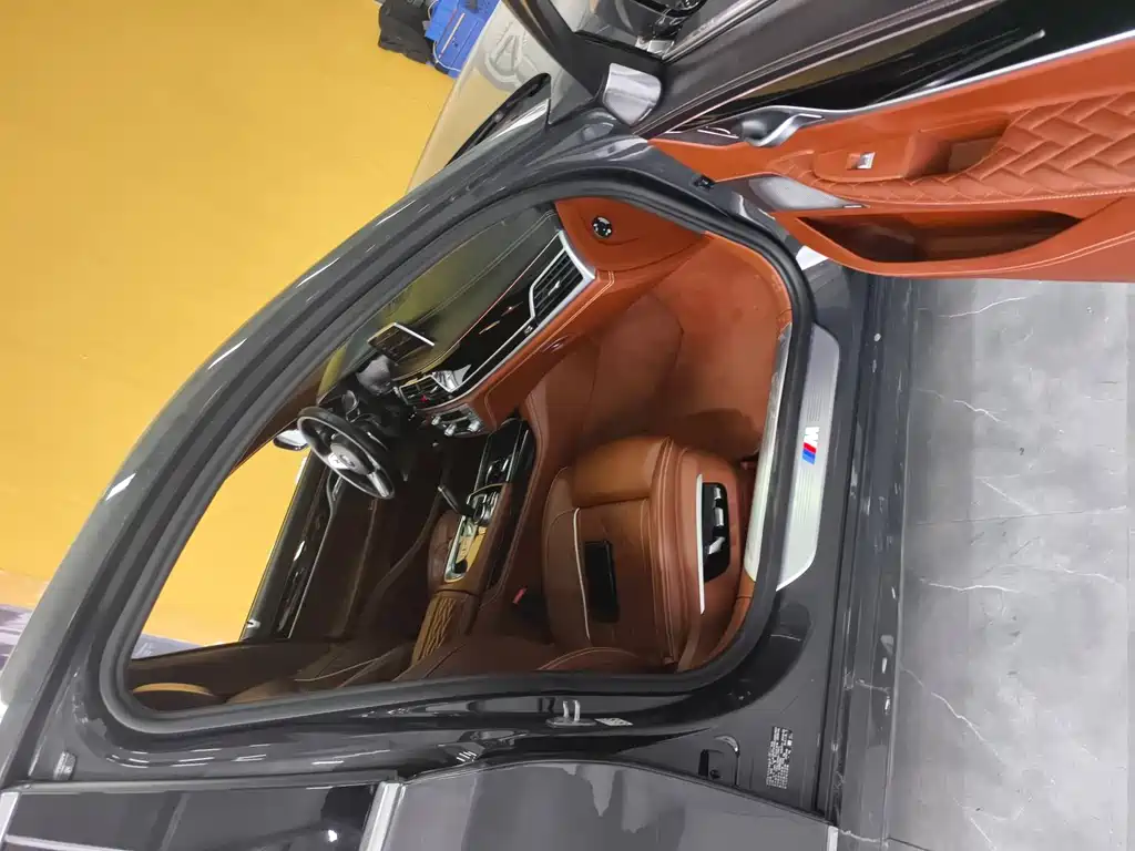 BMW 7 SERIES