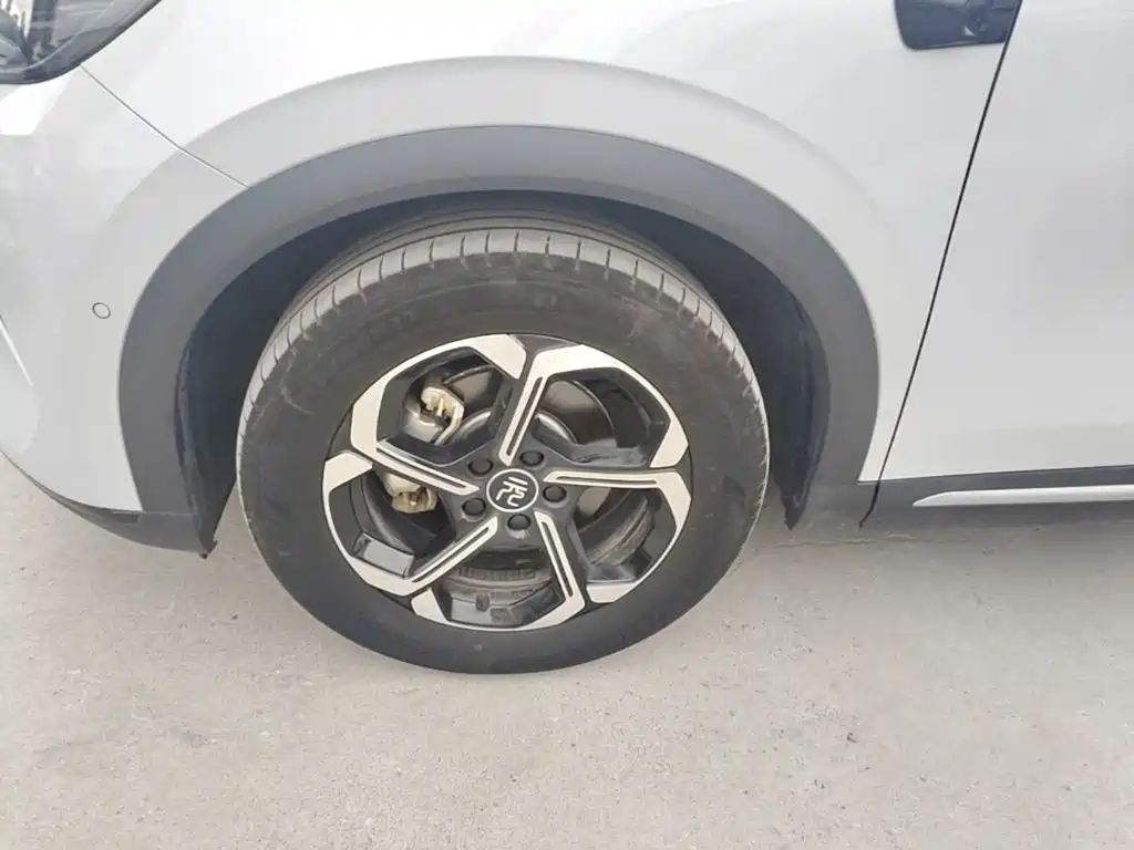 BYD Yuan Plus — миниатюра 23