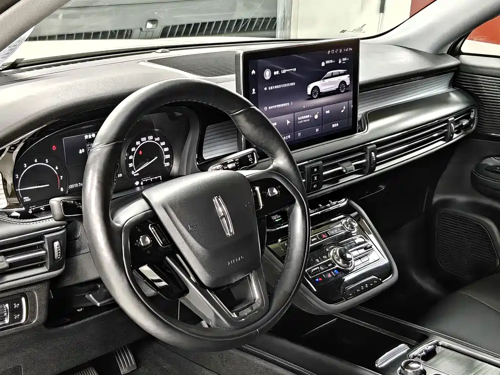 Lincoln Corsair — миниатюра 13