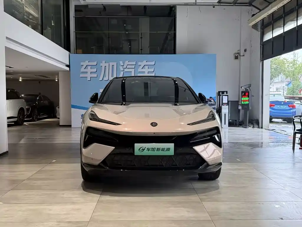 Lotus Eletre — миниатюра 2