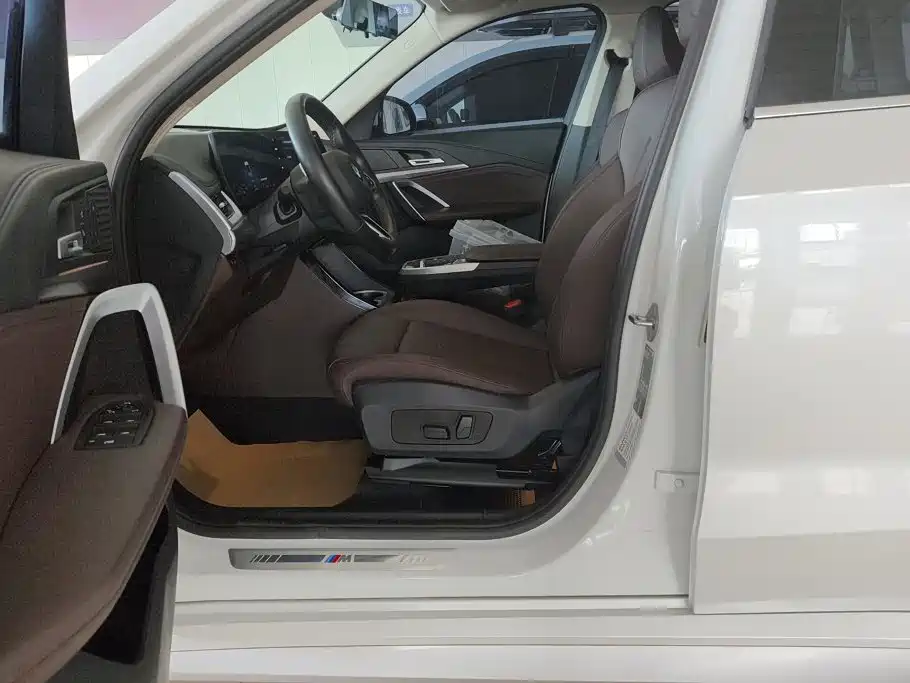BMW X1 — миниатюра 9