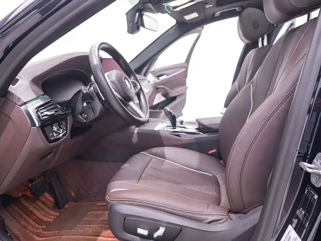 BMW 5 Series — миниатюра 20