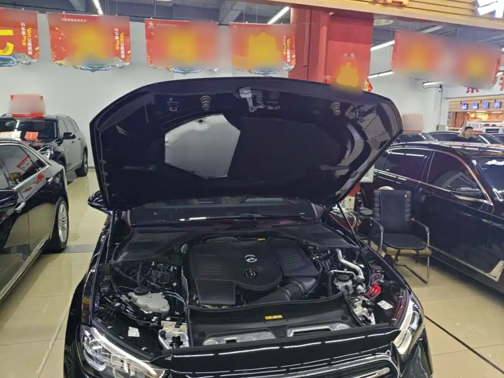 Mercedes-Benz E-Class — миниатюра 20