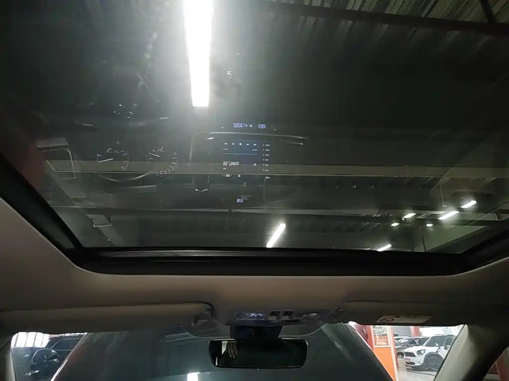 Toyota Highlander — миниатюра 18