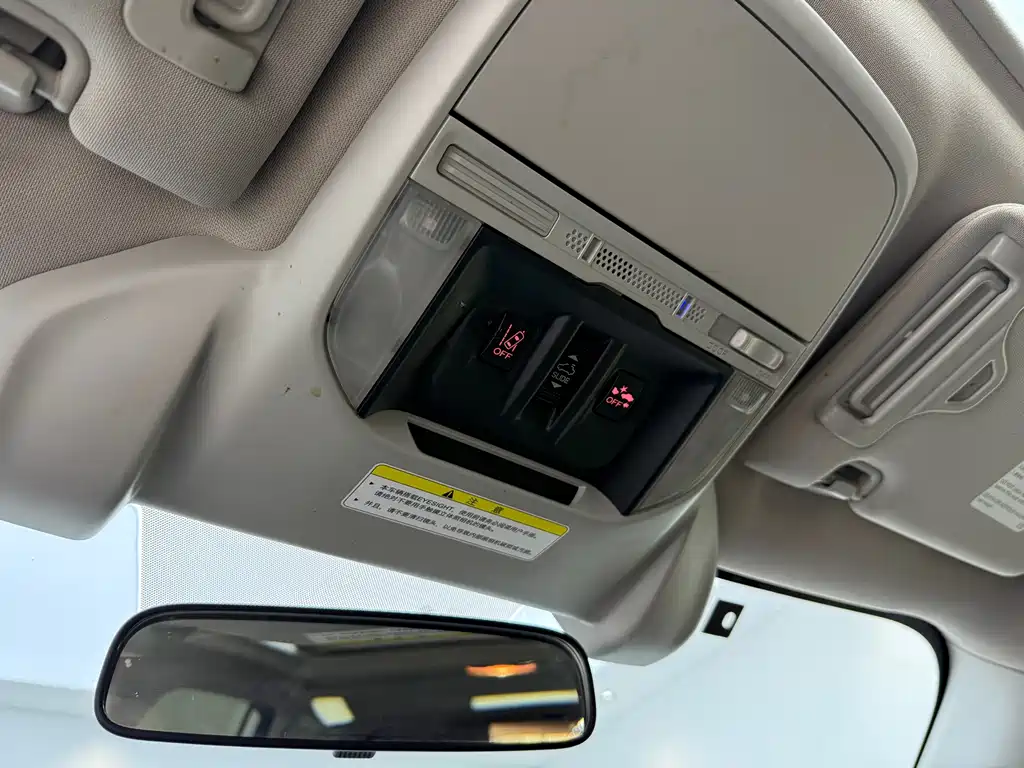 Subaru Forester - фото 10