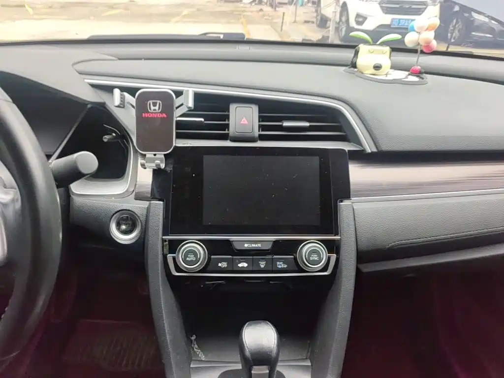 Honda Civic — миниатюра 13
