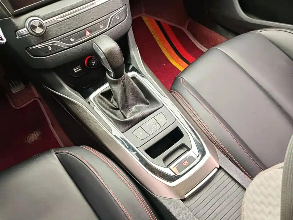 Peugeot 408 — миниатюра 14