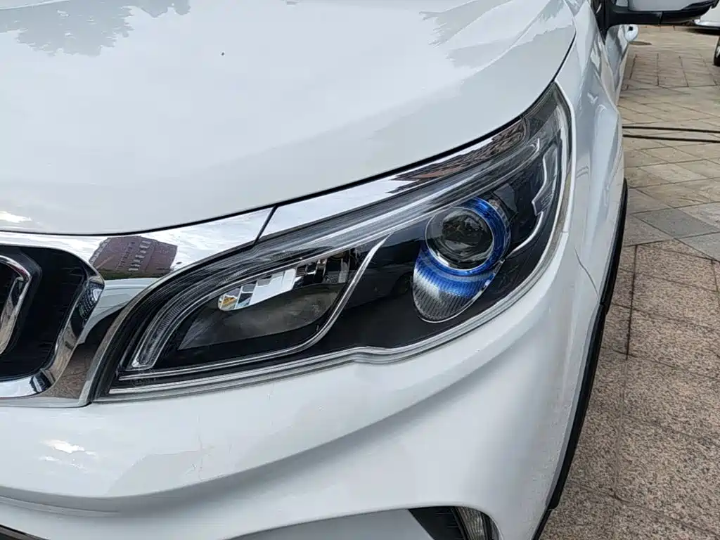 Geely Vision X3 — миниатюра 24