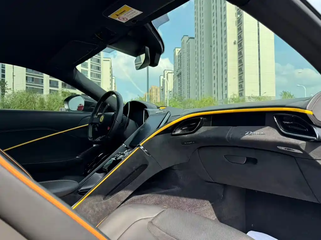 Ferrari Roma — миниатюра 8