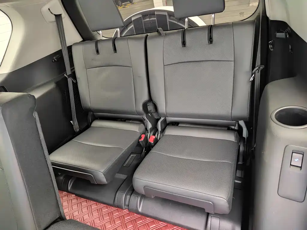 Toyota Prado — миниатюра 12