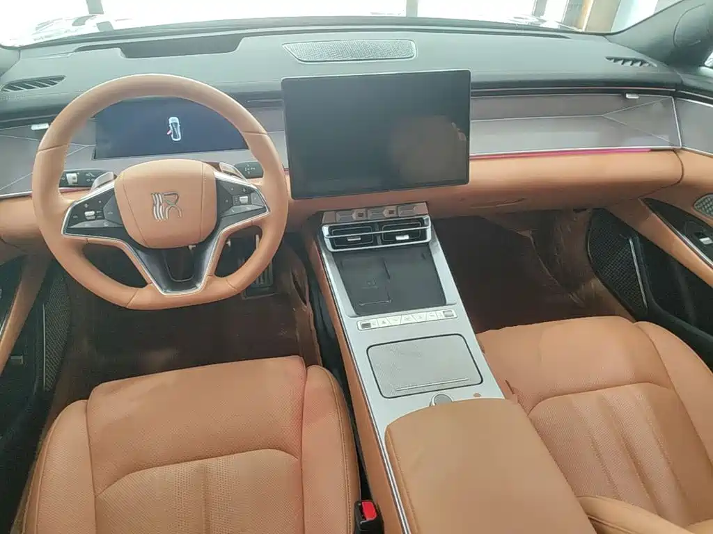BYD Han L — миниатюра 10