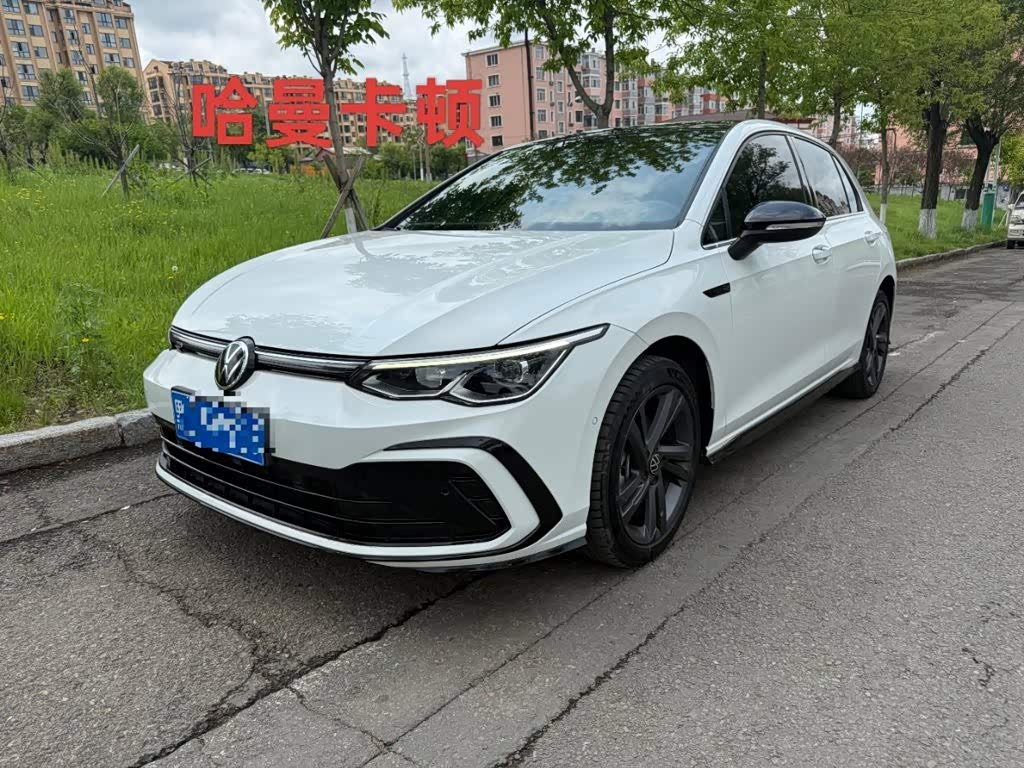 Volkswagen Golf 1.4 л 2023 г. Белый, пробег 40000 км