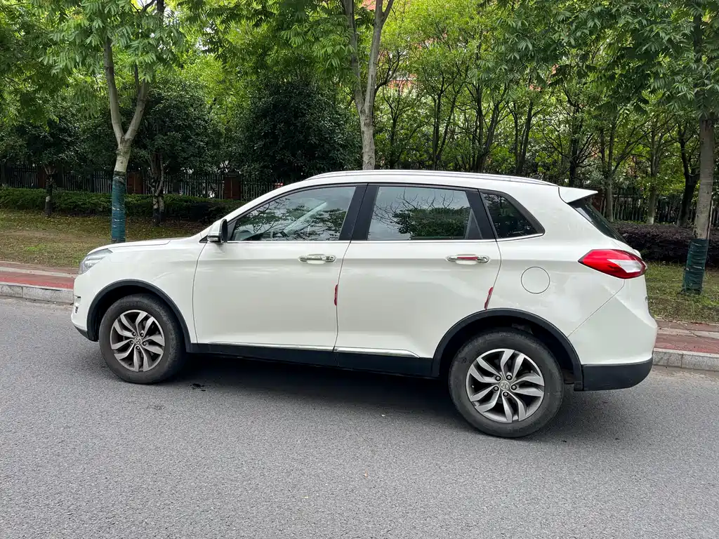 BAIC Senova X65 — миниатюра 3
