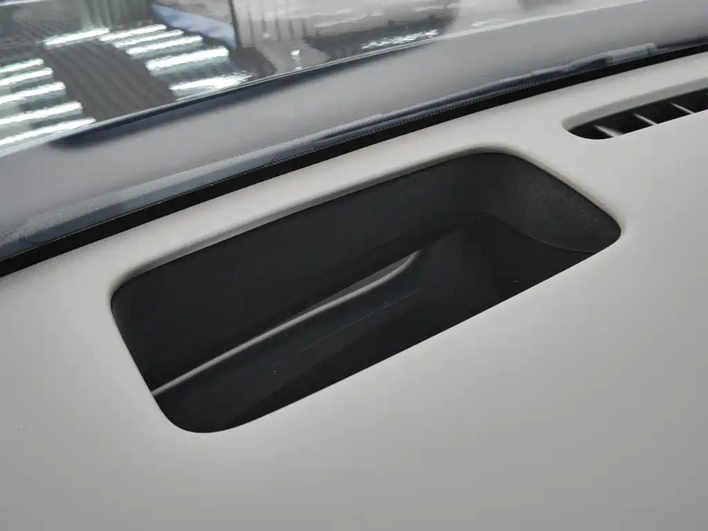 Li Auto Li L8 — миниатюра 11