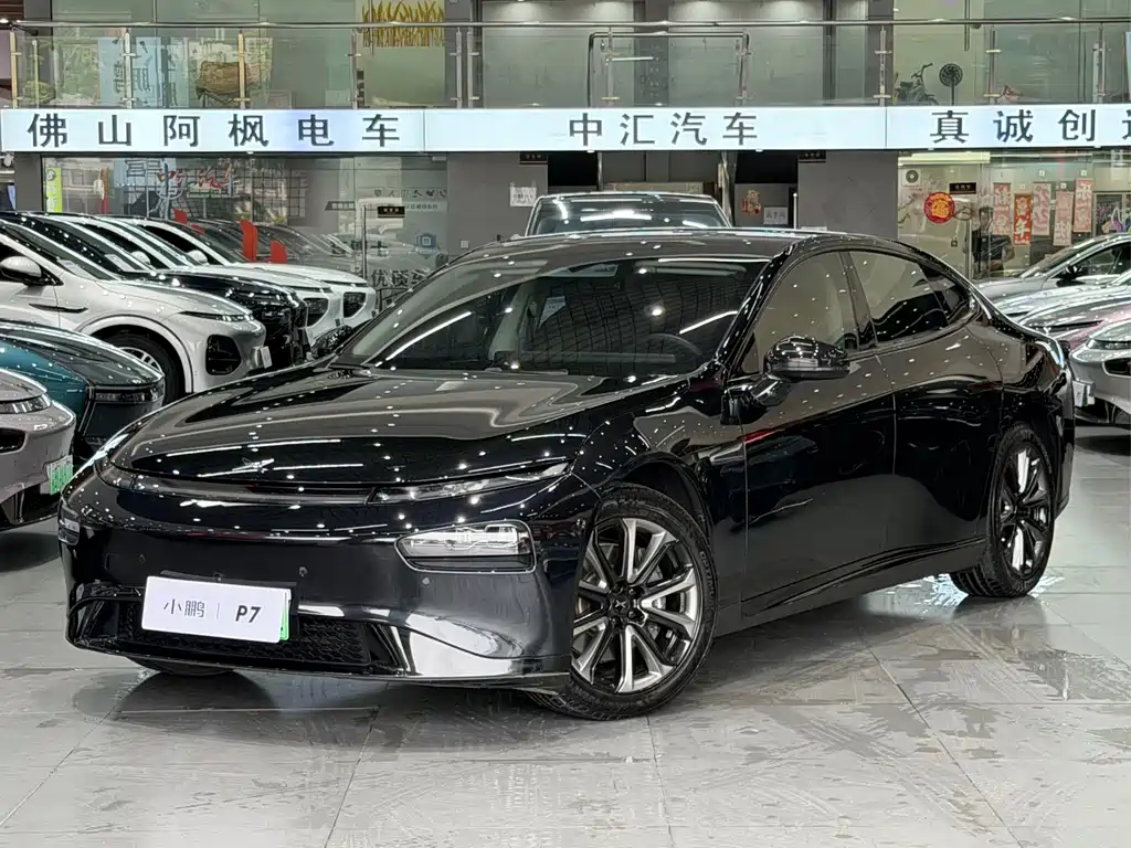 2022 Xpeng P7 - zdjęcie 1 z 17