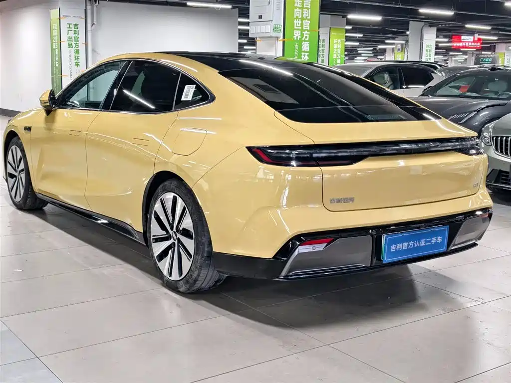 GEELY GALAXY GALAXY E8