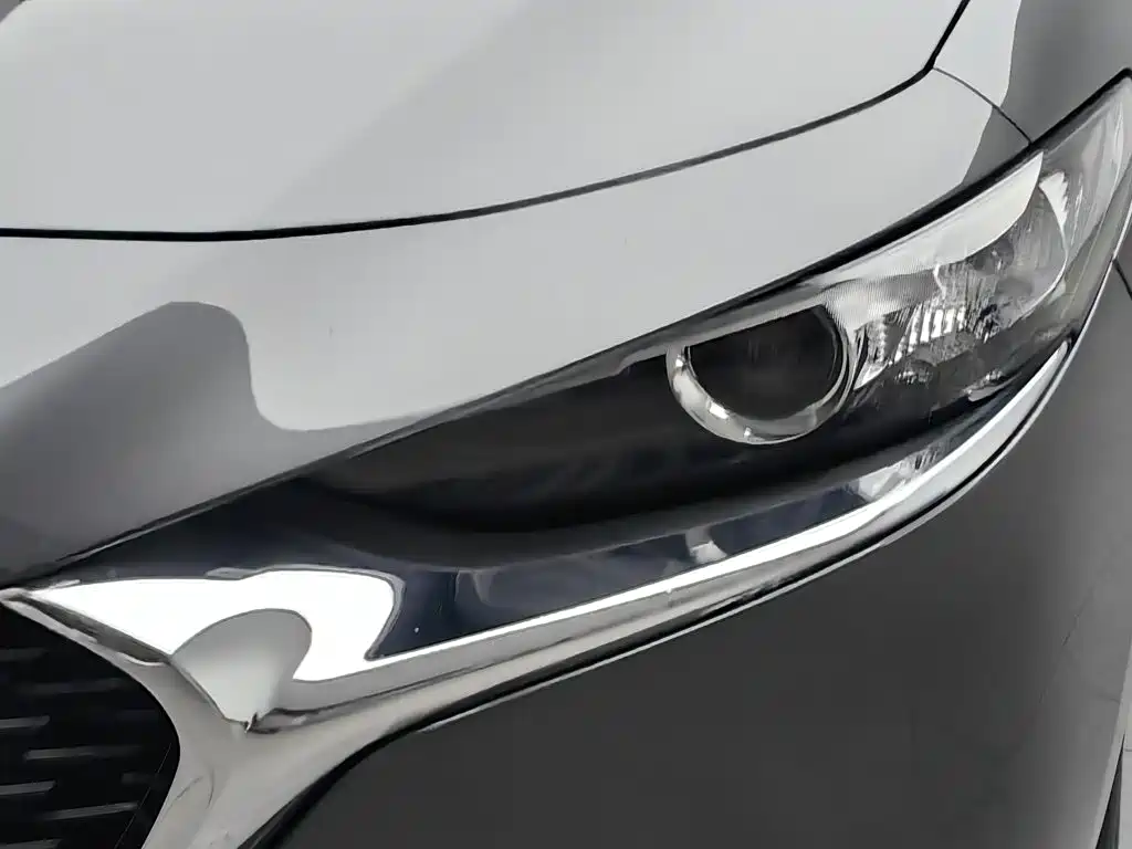 Mazda 3 Axela — миниатюра 7