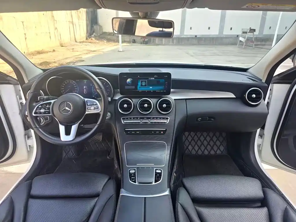 Mercedes-Benz C-Class — миниатюра 4