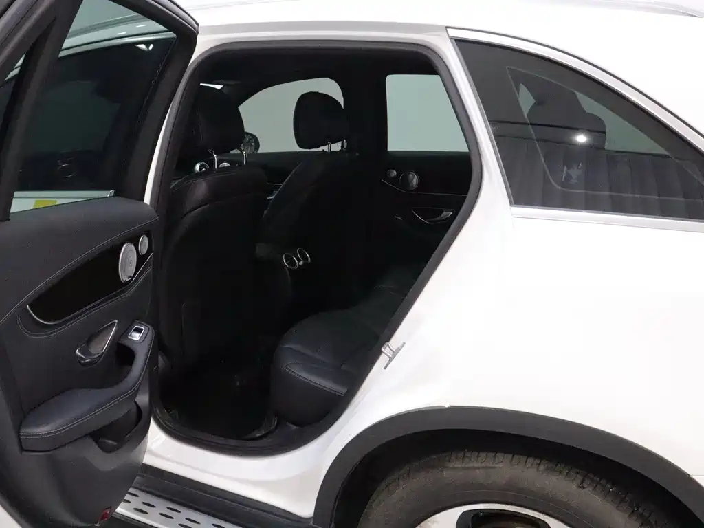 Mercedes-Benz GLC — миниатюра 16