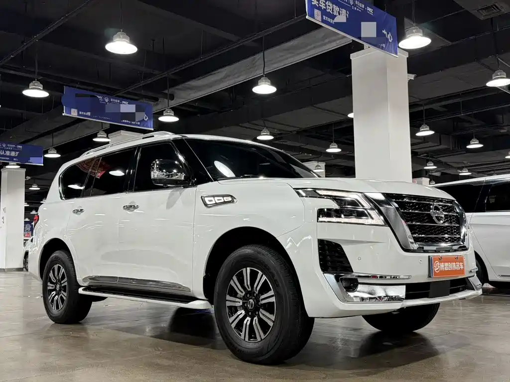 Nissan Patrol — миниатюра 3