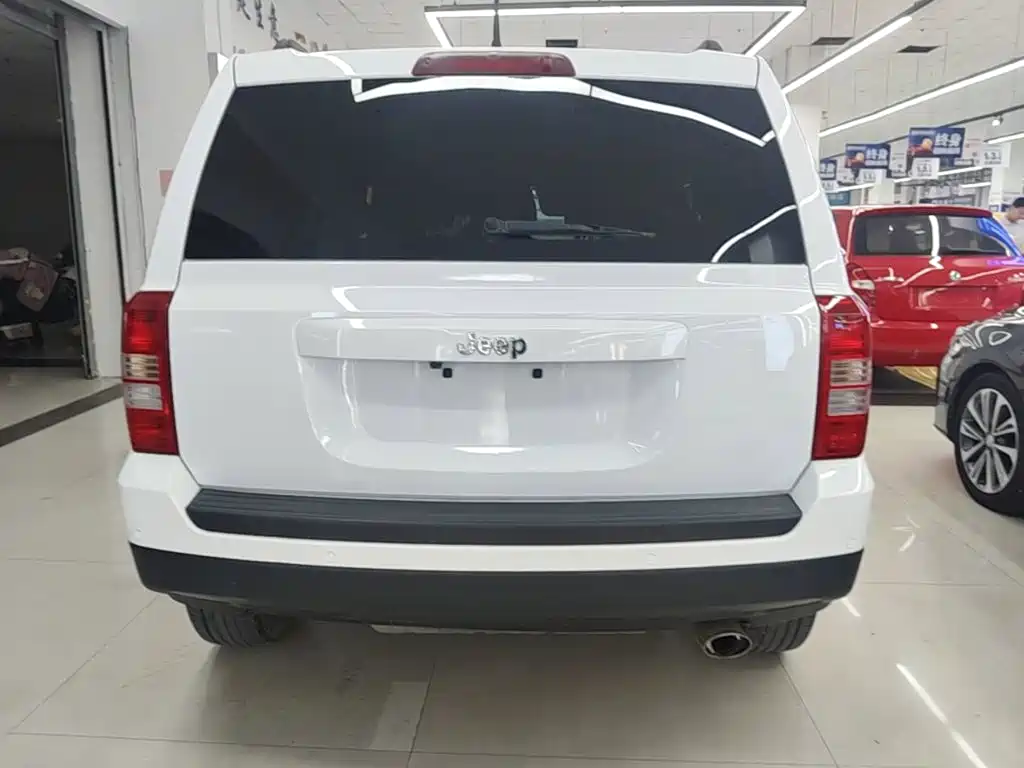 Jeep Patriot — миниатюра 6