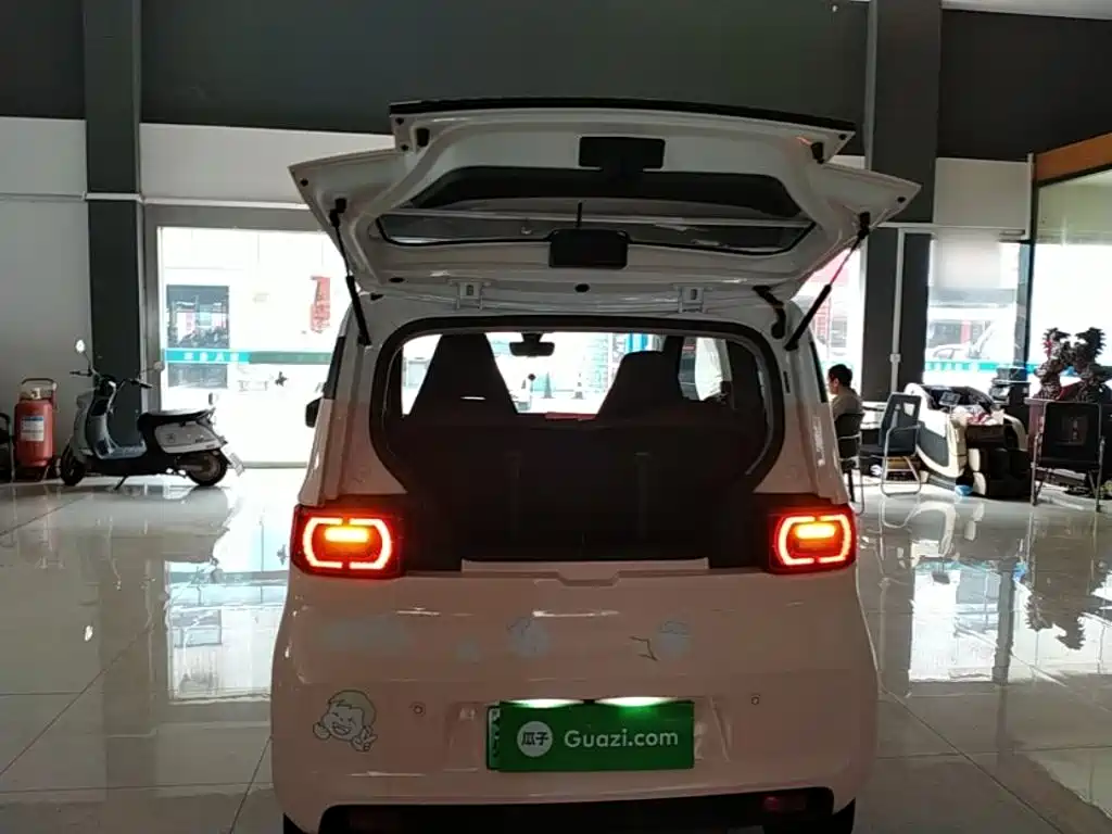Wuling MINIEV — миниатюра 19
