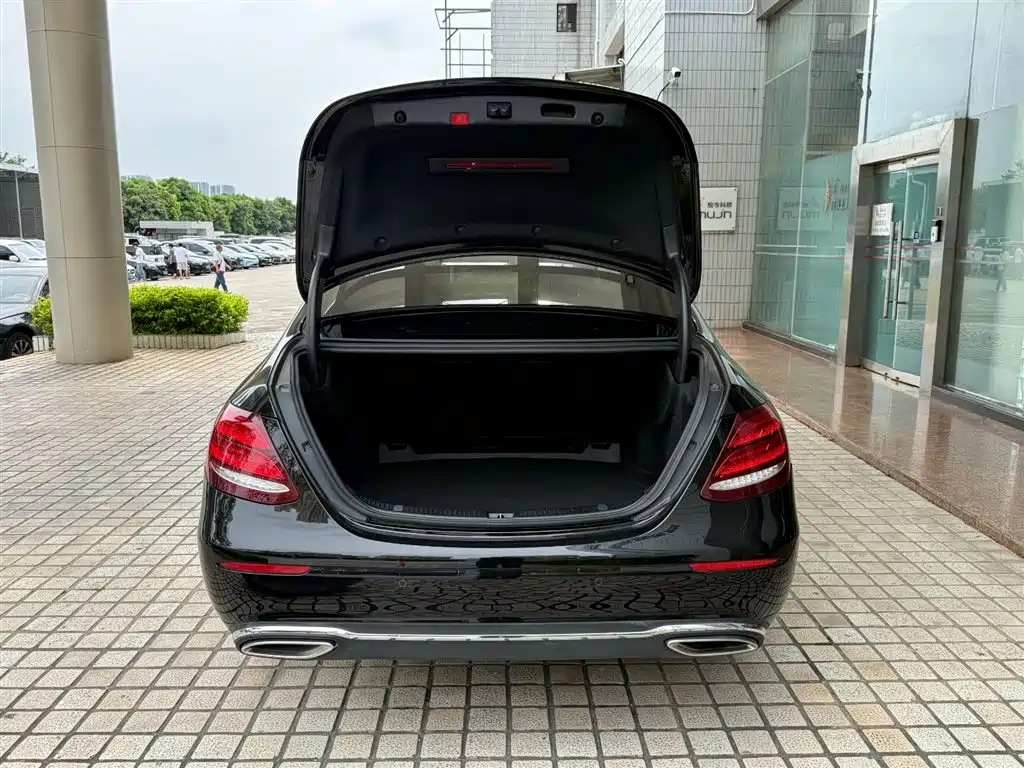Mercedes-Benz E-Class E 2020 E 300 L Fashion