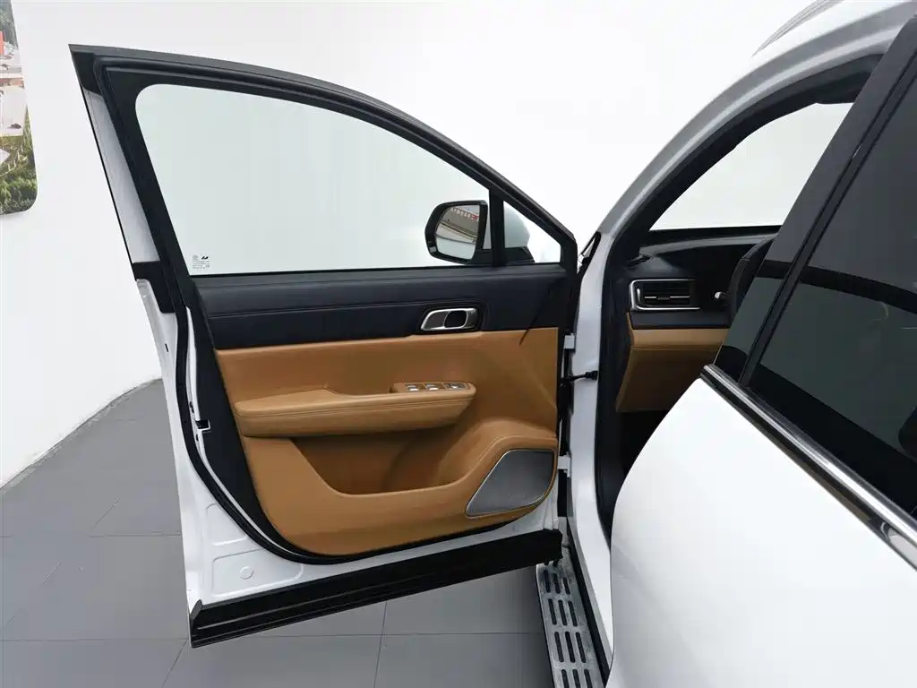 Li Auto ONE 2020 6 мест