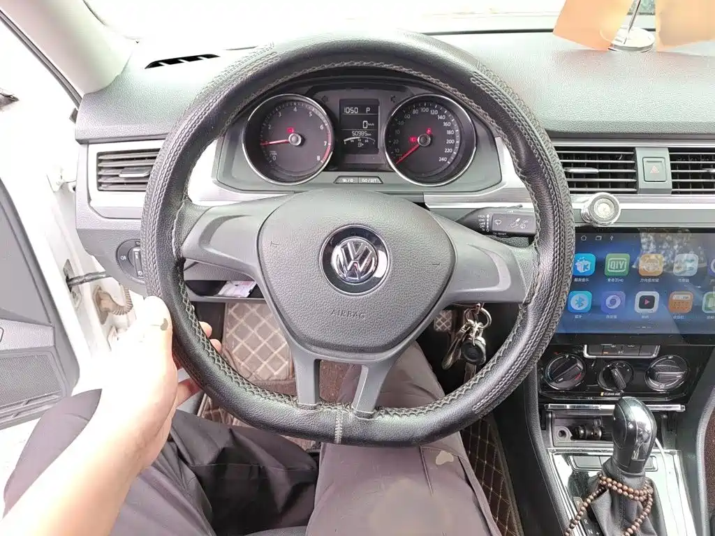 Volkswagen Bora — миниатюра 3