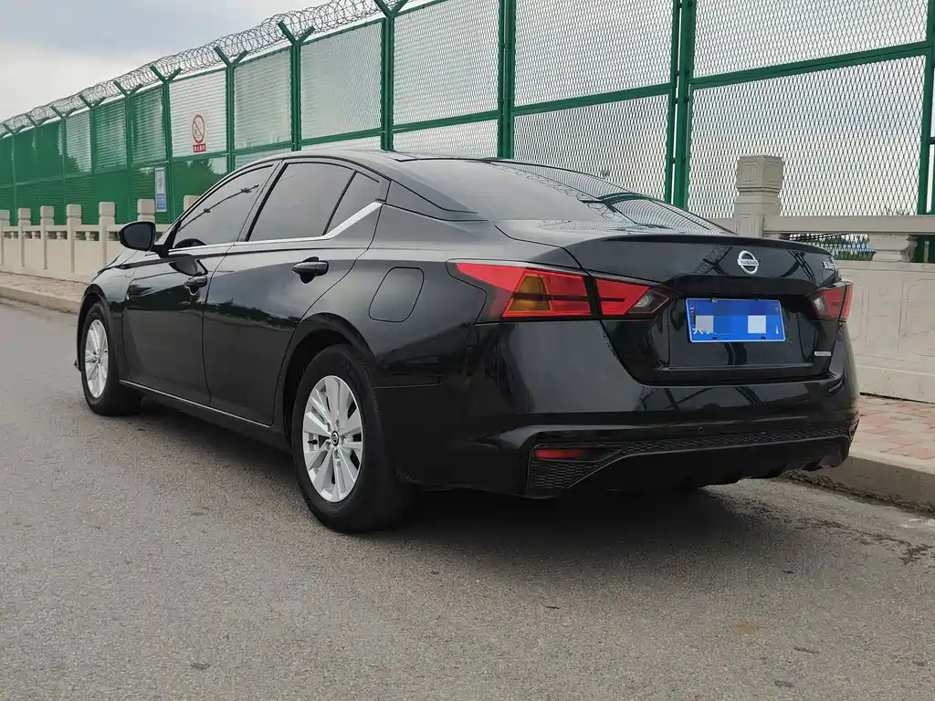 Nissan Teana — миниатюра 5