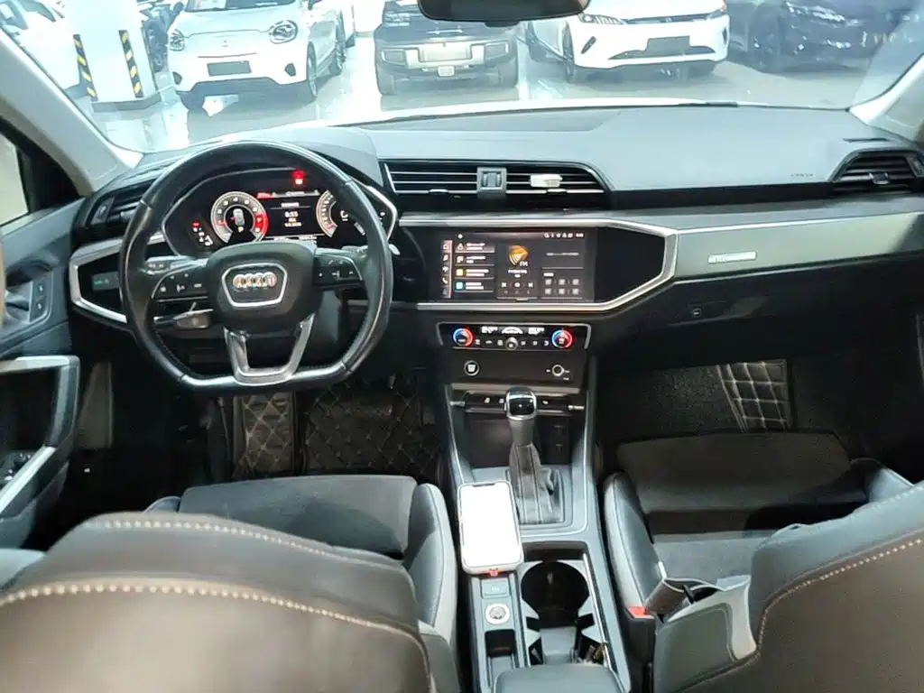 Audi Q3 — миниатюра 10