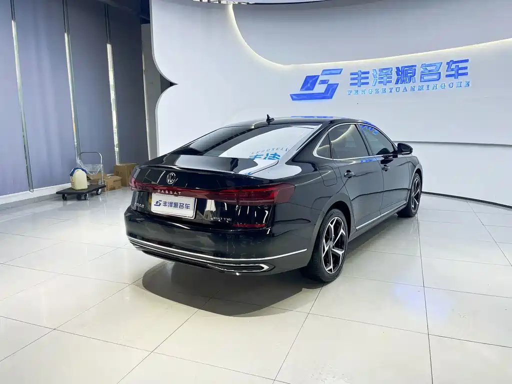 Volkswagen Passat — миниатюра 4