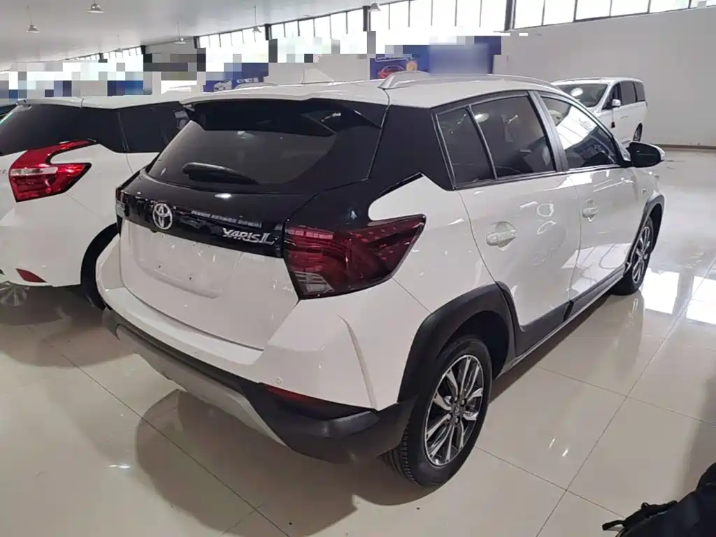 Toyota Yaris L — миниатюра 7