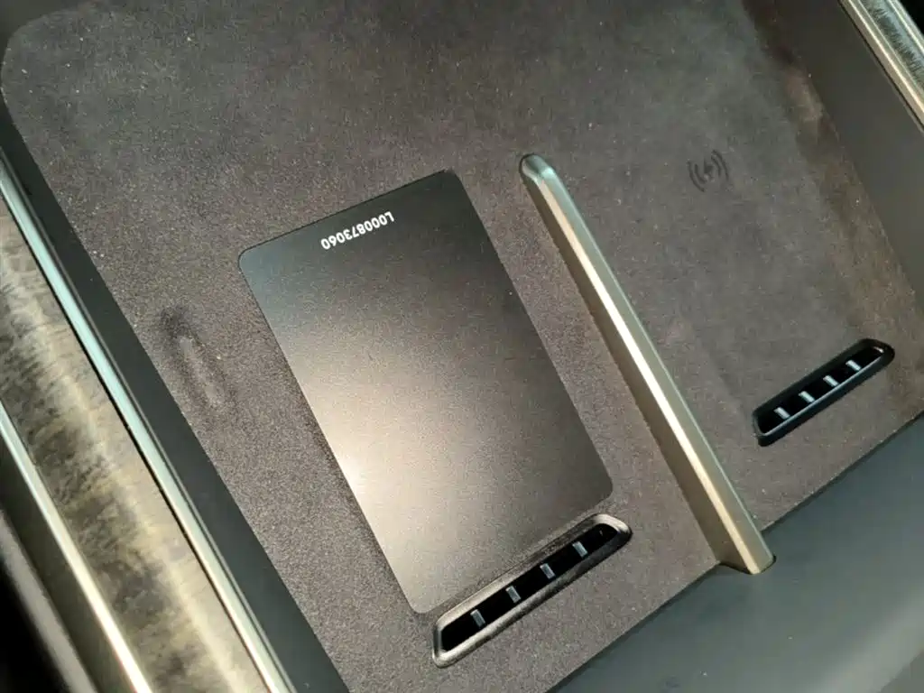 Onvo L90 2025 Max мест