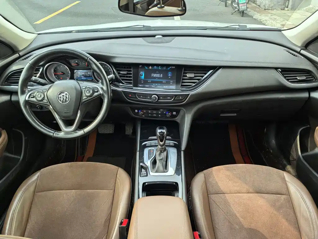 Buick Regal — миниатюра 13