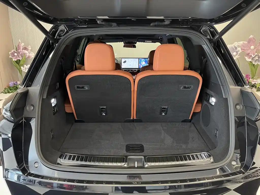 Li Auto Li L8 — миниатюра 12