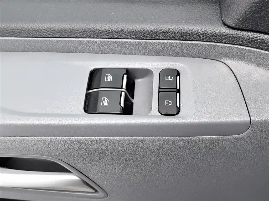 SAIC MAXUS XINTU V80